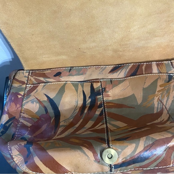 Patricia Nash ROSOLINI Leather Saddle Bag Tropical Palm Print - Picture 13 of 14